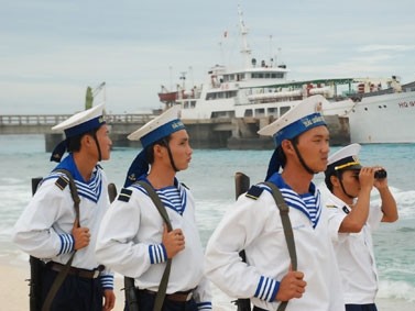 Rencontre artistique «Les jeunes s’orientent vers la mer et les îles du pays» - ảnh 1